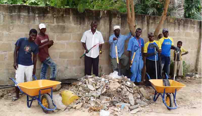 Scuba Do Zanzibar donated wheelbarrows, rakes, shovels, gloves and other supplies and assisted in cleaning the village area